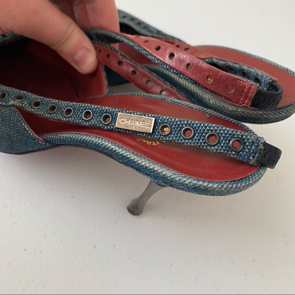 CHANEL Denim Blue Slingback Heels with Red Interior - Picture 12 of 16